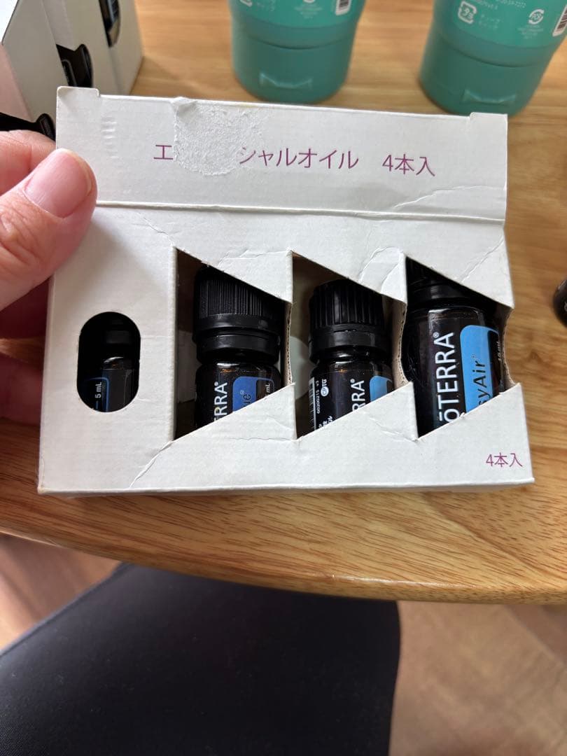 doTERRA エッセンシャルオイルセット 12本とクリーム2本
