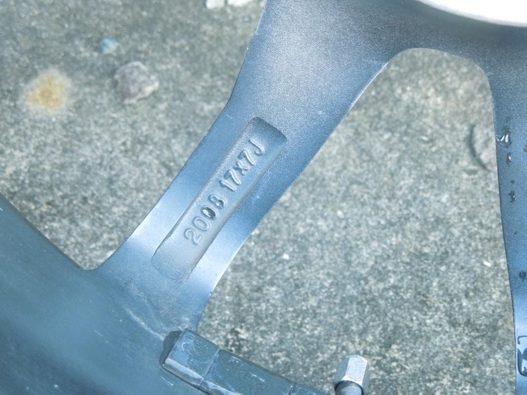 ダンロップ スタッドレスタイヤ 17インチ 4本セット