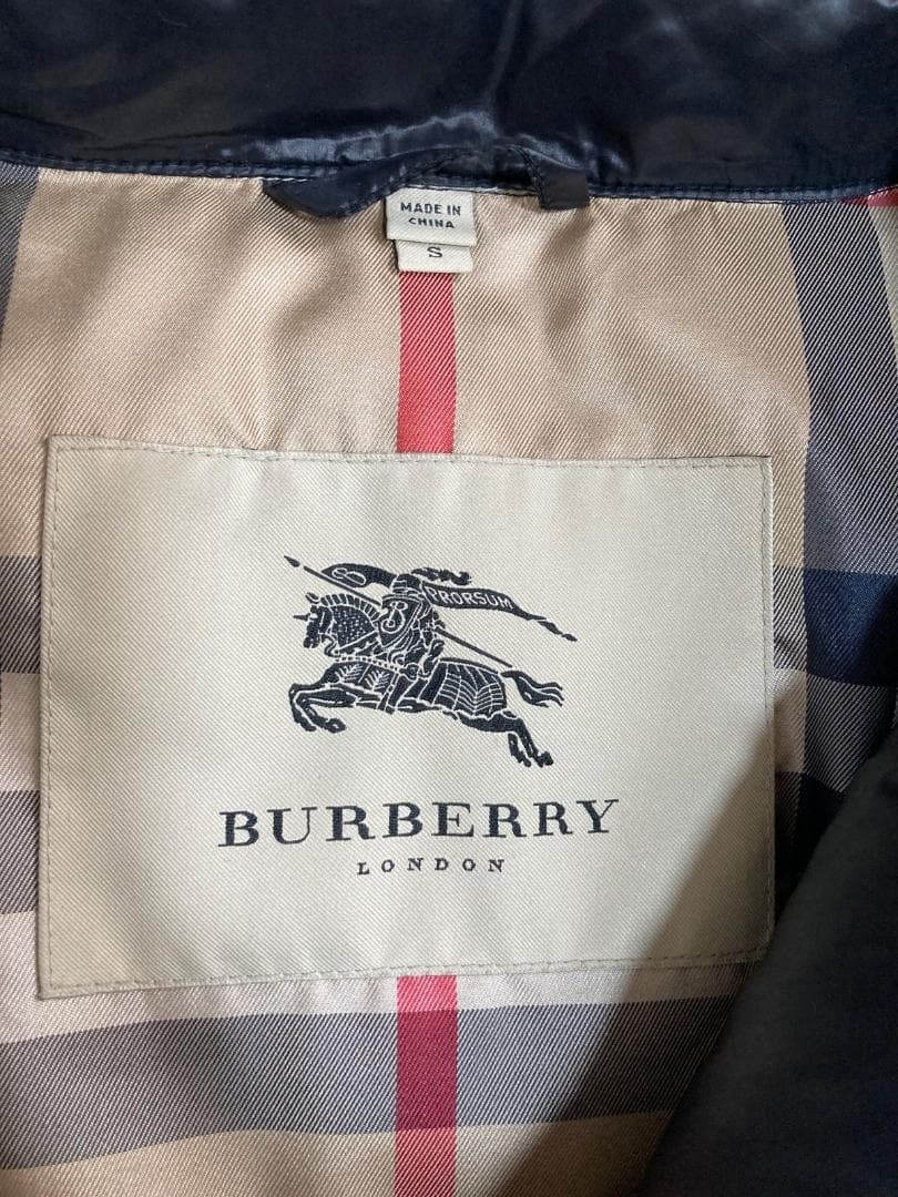 15948✨美品✨バーバリーロンドン 中綿ダウンコート ノバチェック 黒 S