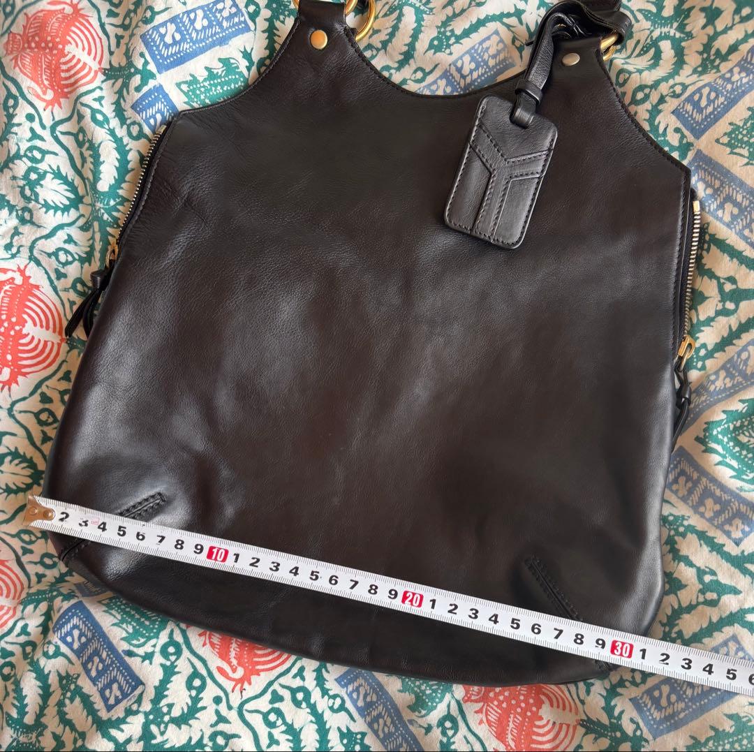 イヴ・サンローラン　ブラック　レザー　バック