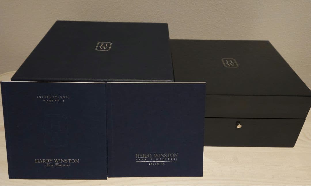 HARRY WINSTON　 時計ケース　 取り扱い説明書　箱セット　お値下げ✨