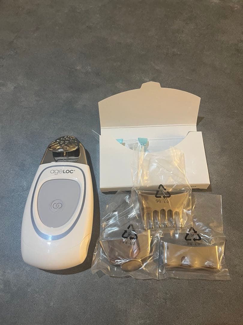ageLOC 美顔器 本体とアタッチメント