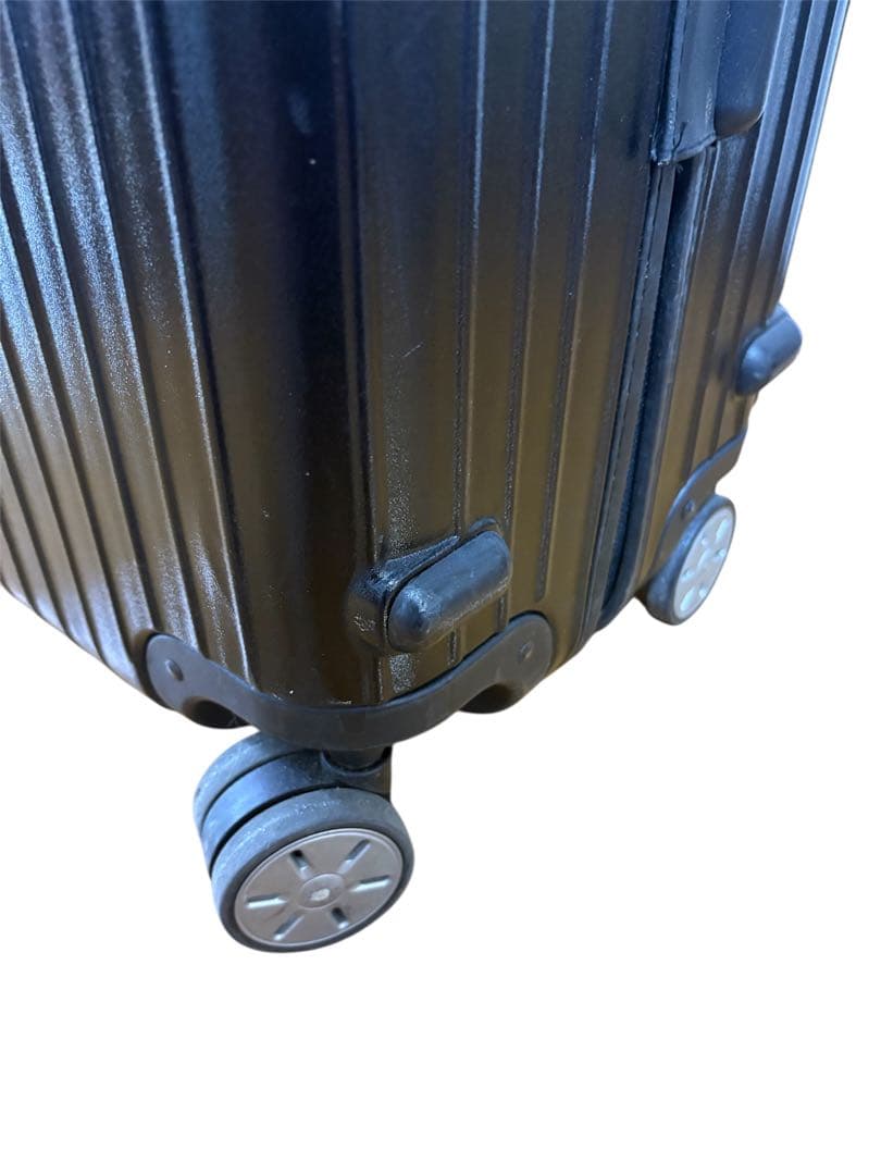 【週末値下げ】大容量 RIMOWAリモワ サルサ104L 4輪キャリーケース