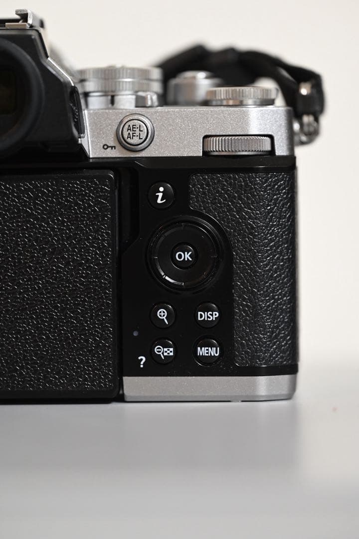 Nikon Zfc (Z fc) シルバー + NIKKOR Z 16-50mm