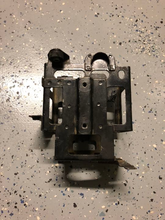 カワサキ　Z2 純正バッテリーケース