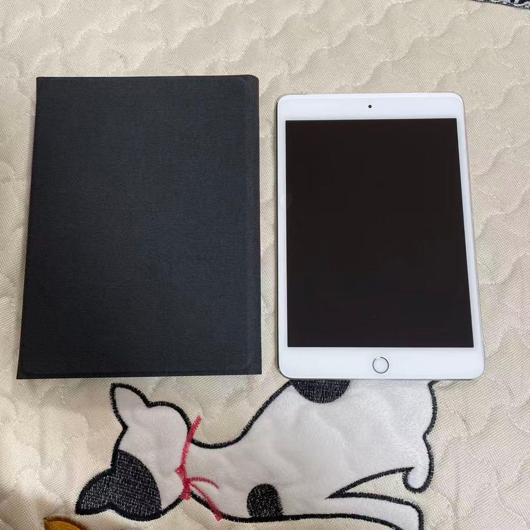 ※美品※ ipad mini 4 コンパクトの7.9 inch