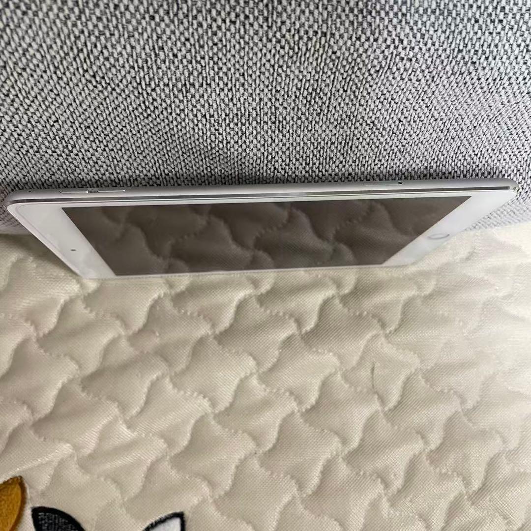 ※美品※ ipad mini 4 コンパクトの7.9 inch