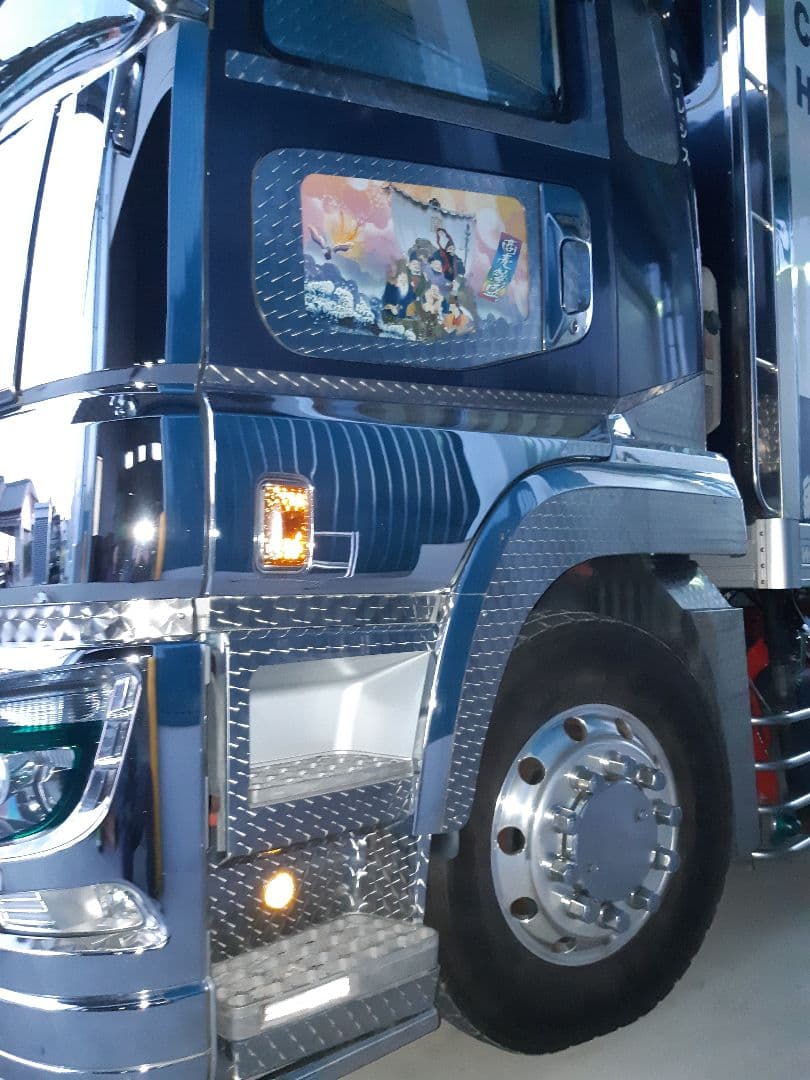 17スーパーグレート等　サイドライン鱗ステンレス　オリジナル