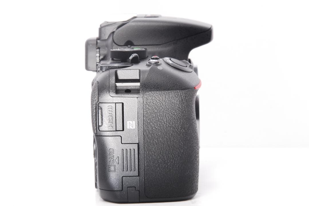 ✨新品級 ショット数1389回✨Nikon D5600 レンズセット