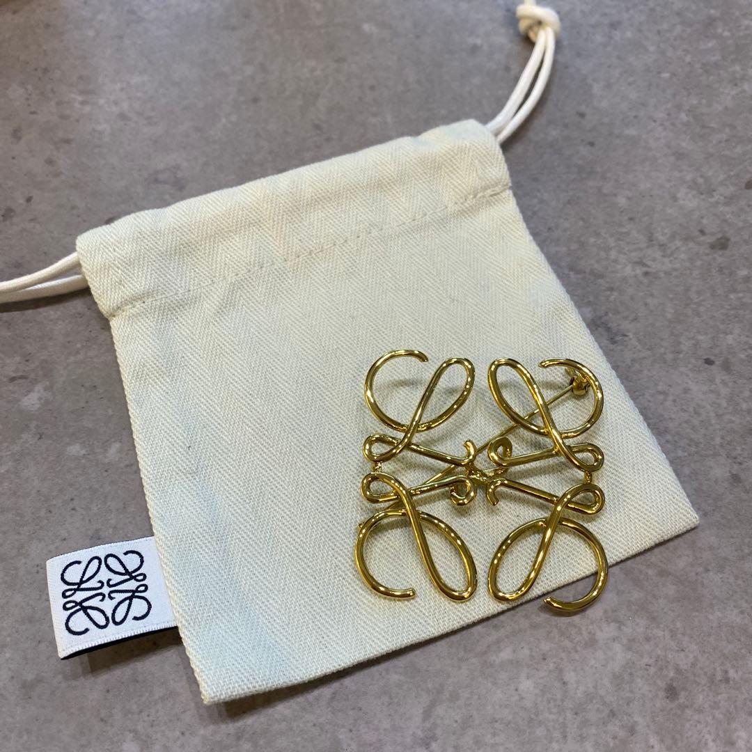 LOEWE アナグラムブローチ ロエベ ゴールド