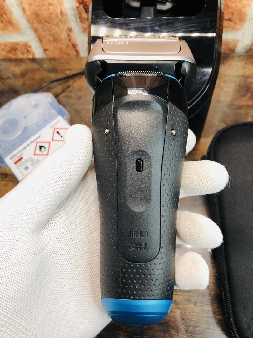 【未使用に近い】Braun series 8 8365cc シェーバー ブラウン