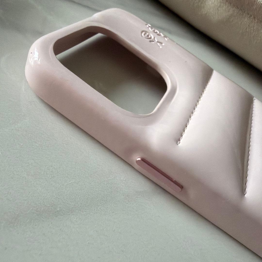 Urban sophistication iPhone15 Pro ケース