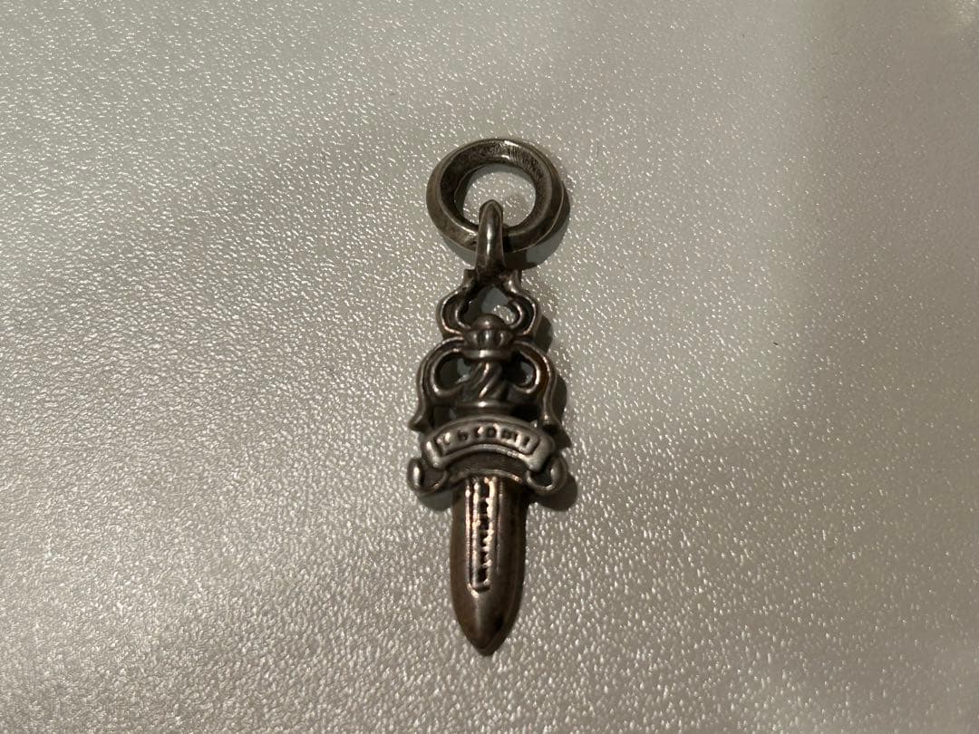 Chrome Hearts オールド スモールダガー チャーム