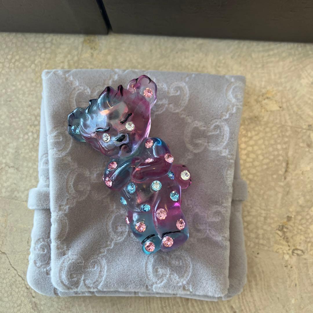 Gucci　ブローチ　HAHAHA　シリーズ