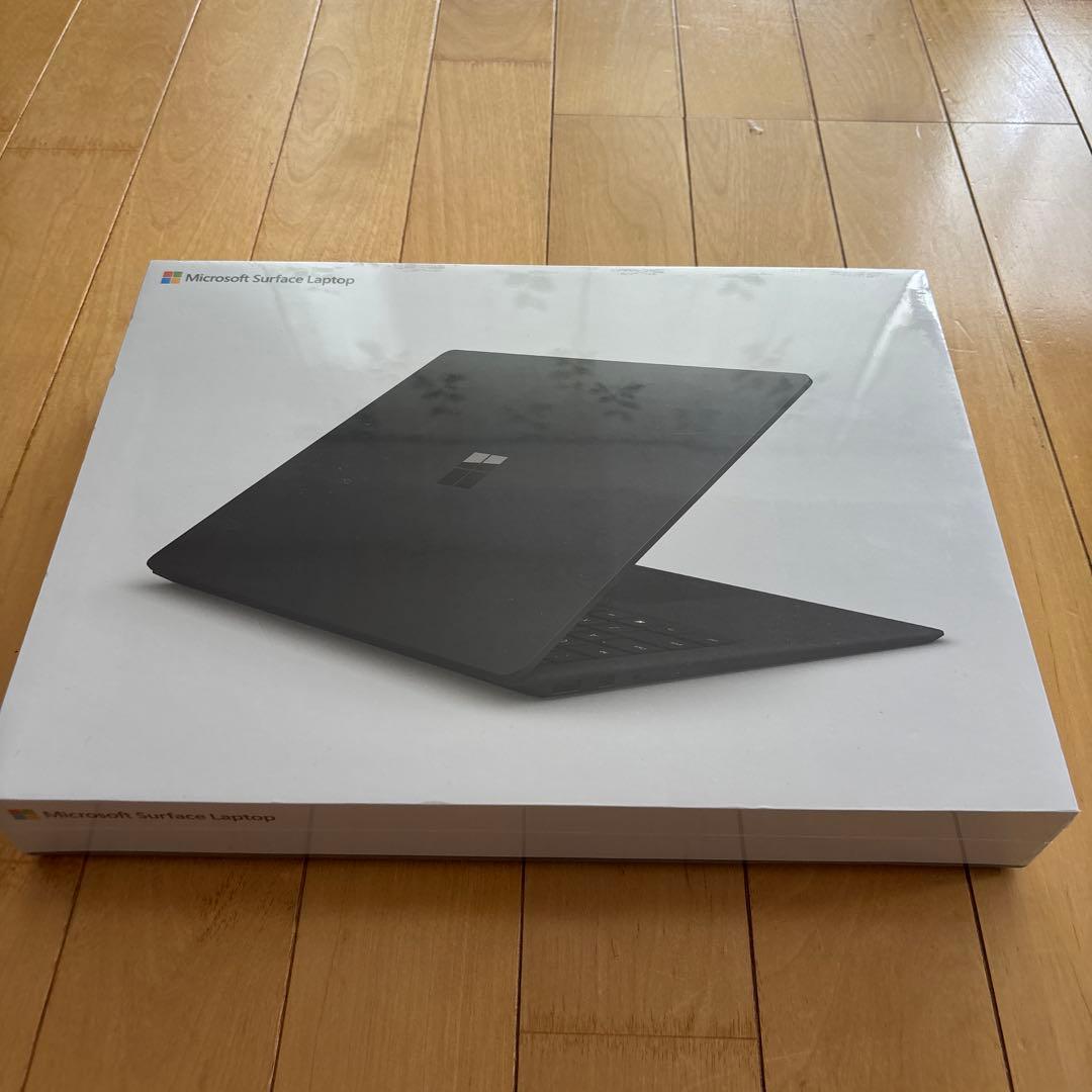 h*4様 Microsoft Surface Laptop 2 (グレー) 新品
