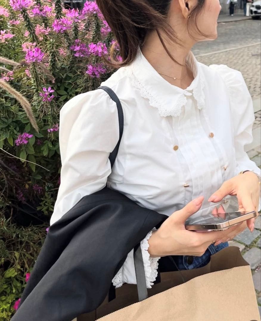 チヂミCLAIRE BUTTONS BLOUSE