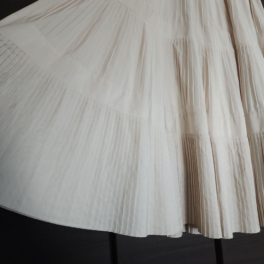 ビアズリー プリーツティアードスカート フリーサイズ ホワイト