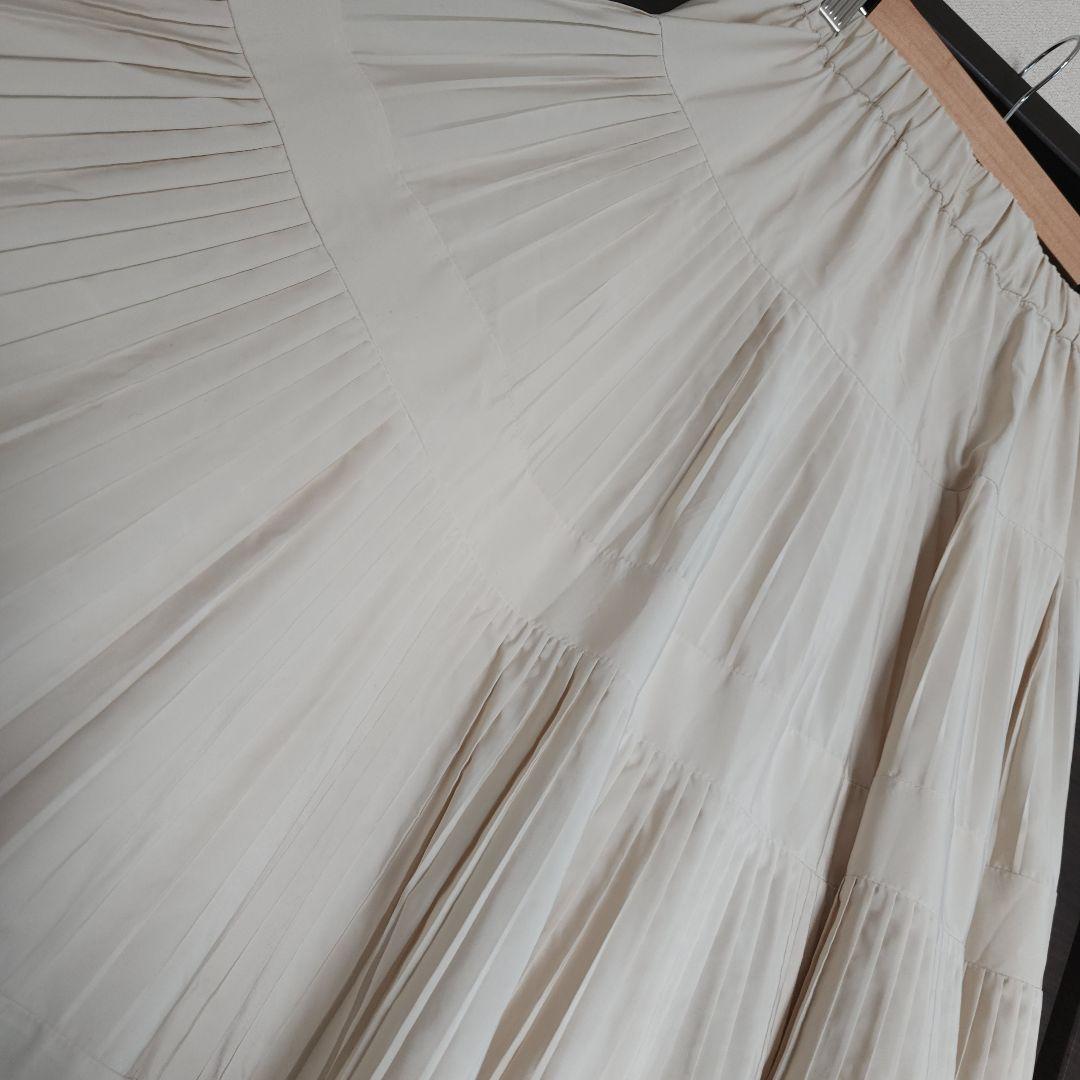 ビアズリー プリーツティアードスカート フリーサイズ ホワイト