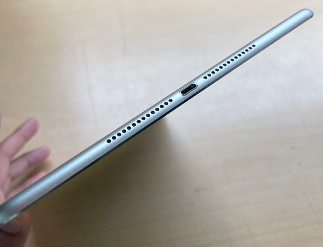 iPad Air2 32GB Cellular シルバー　A1567 美品　#4