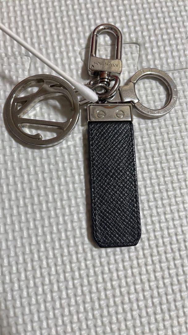 LOUIS VUITTON キーリング