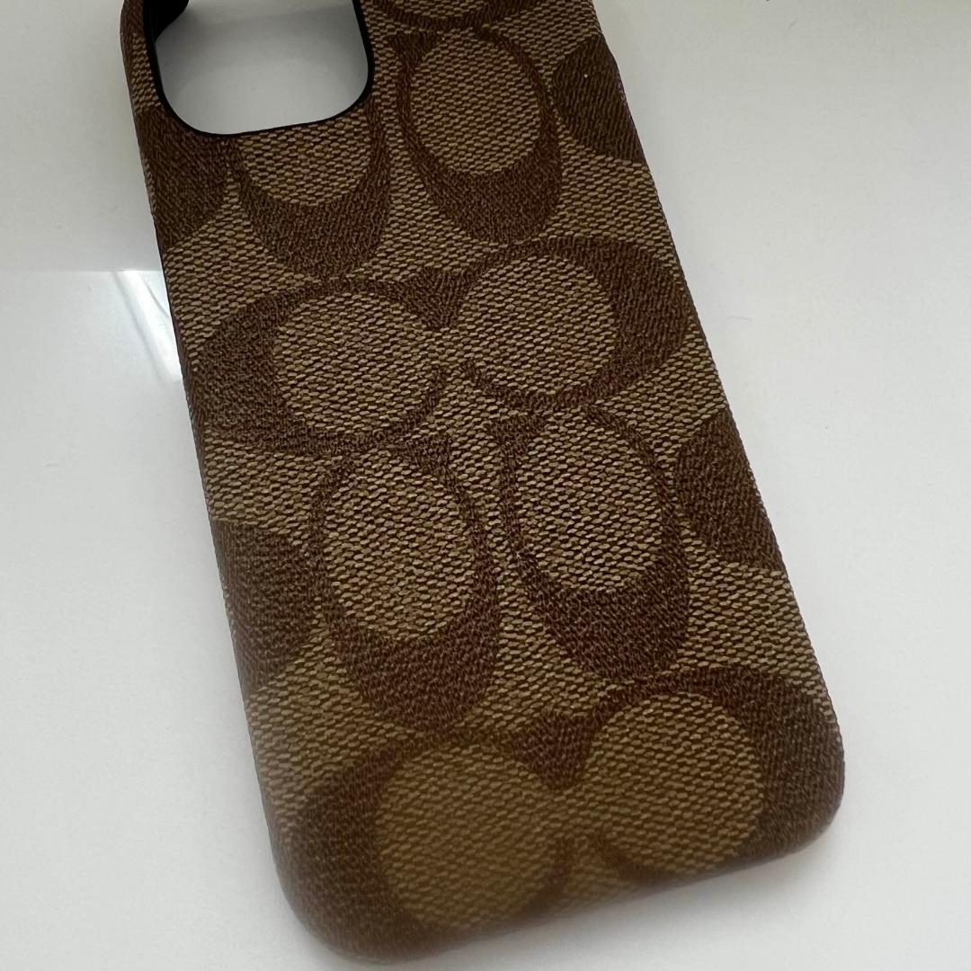 ◆新品◆ COACH IPHONE 15 ケース CO-415