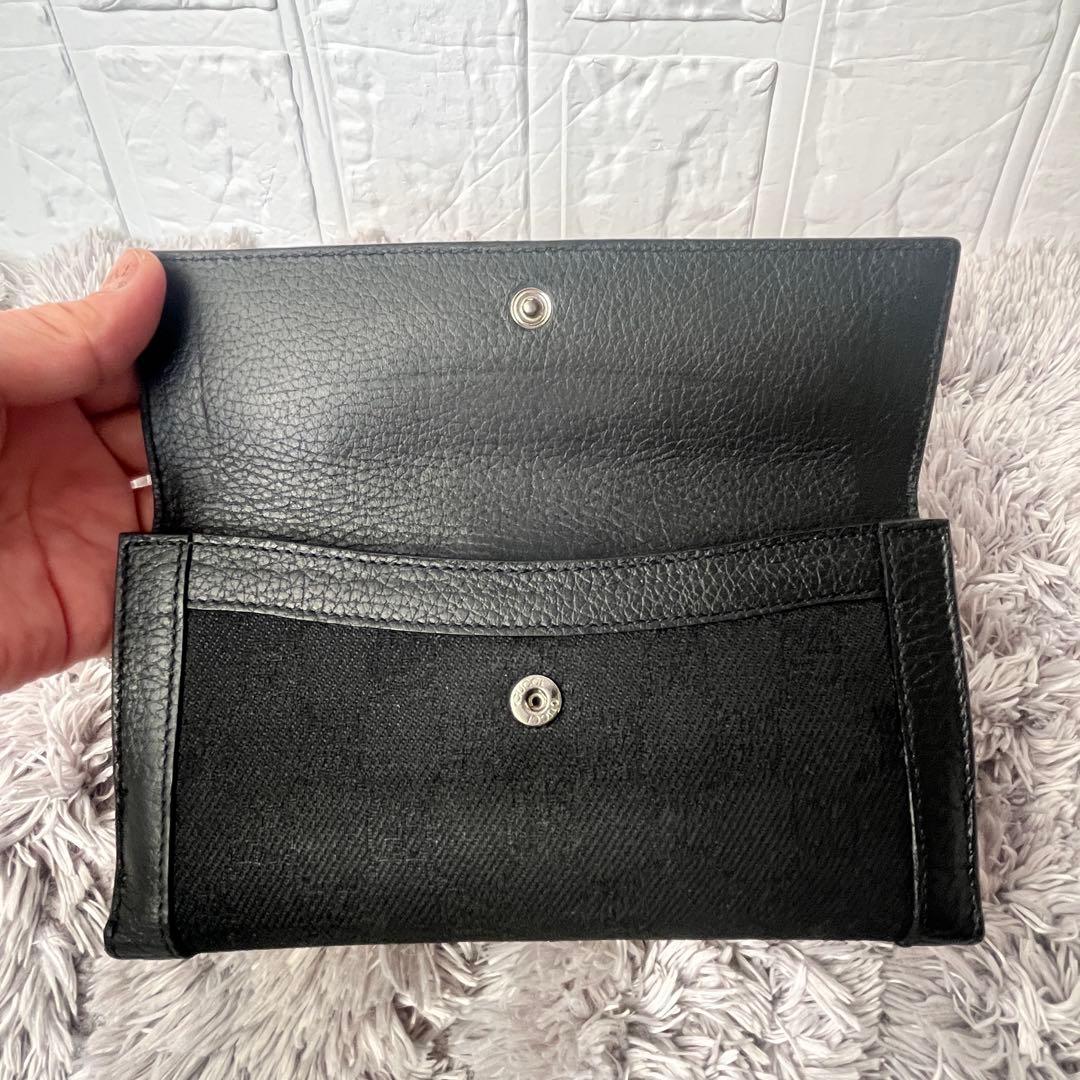 GUCCI✨GGキャンバス シルバーロゴ　Wホック ブラック　シボレザー　長財布