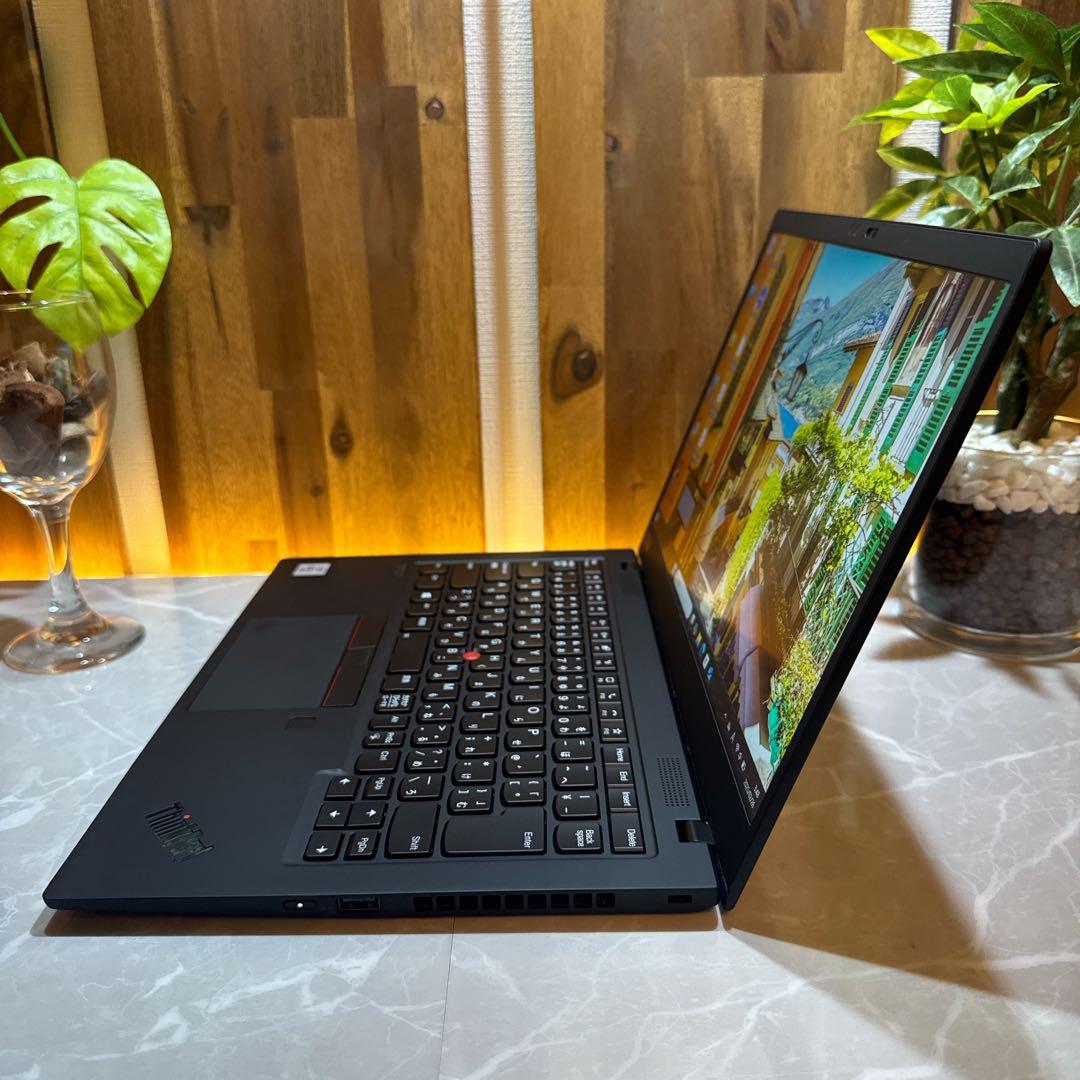 極美品・高性能‼️ThinkPadX1☘第10世代☘メモリ16GB☘ノートパソコン