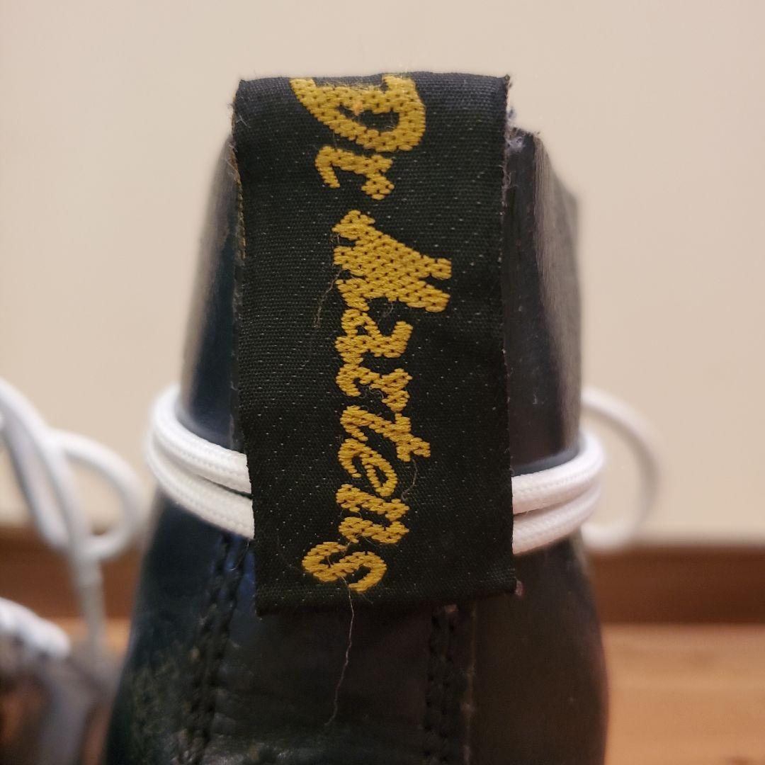 【ホワイト社×ネイビー】英国製 ドクターマーチン 8ホール UK4