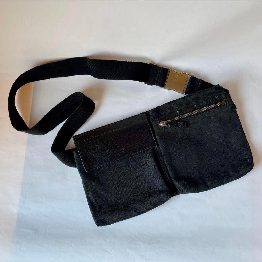 【GUCCI】ブラック ボディバッグ ウエストポーチ ブラック GGパターン