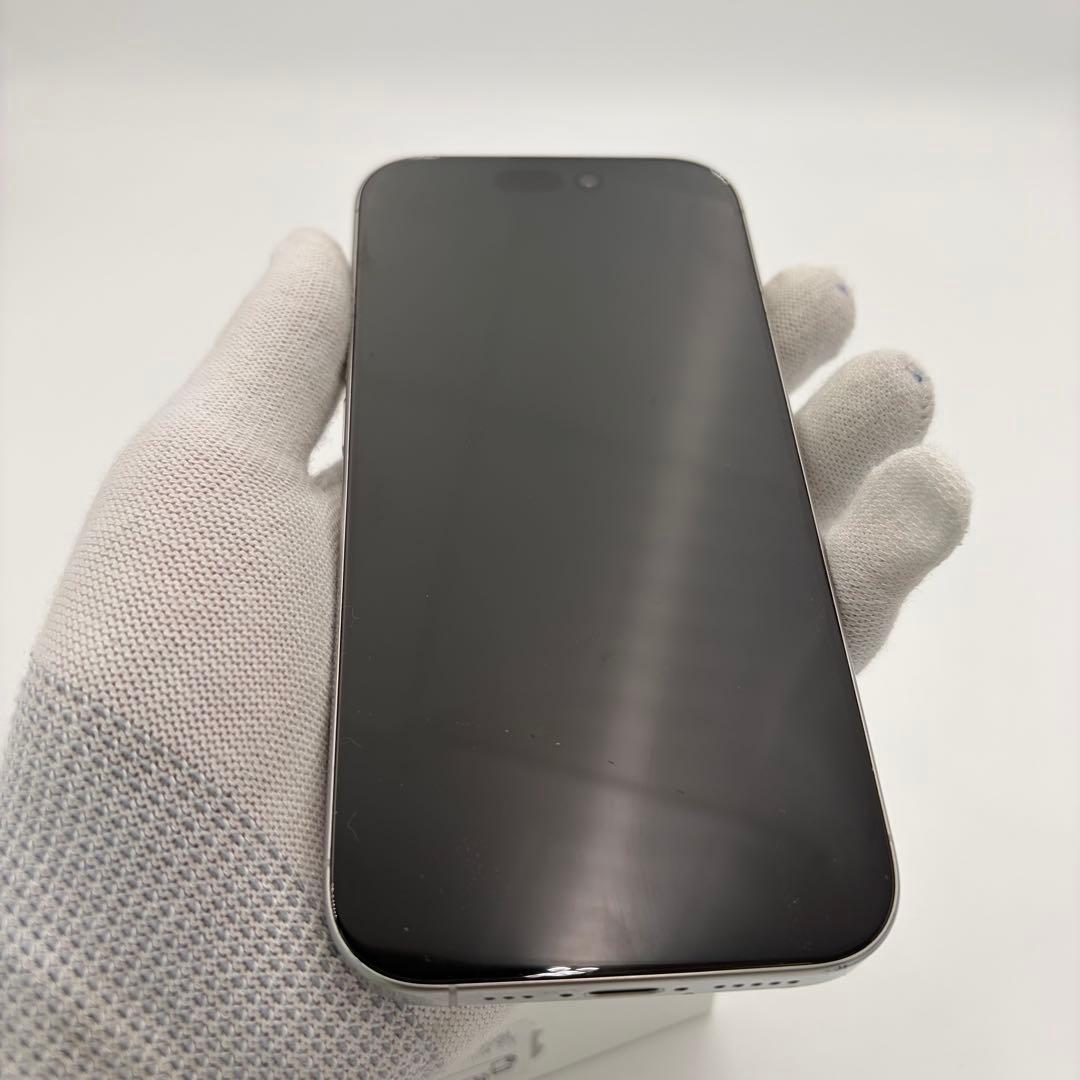 Apple iPhone 16 Proホワイトチタニウム256GB