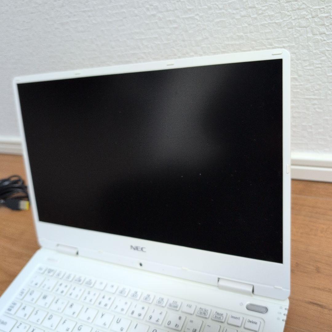 Windowsノート本体 NEC NM550/K Core i5 8GB 256GB SSD