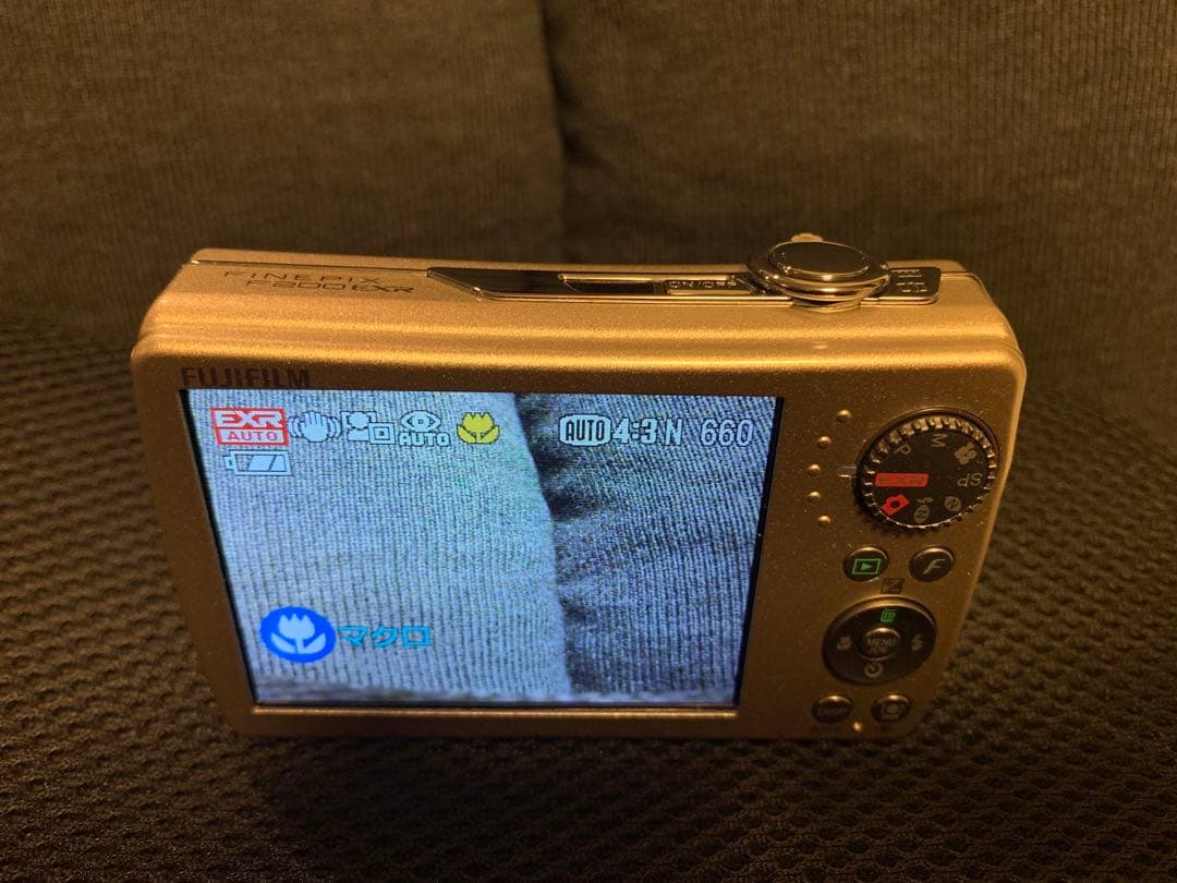 FUJIFILM FinePix F200EXR コンパクトデジタルカメラ