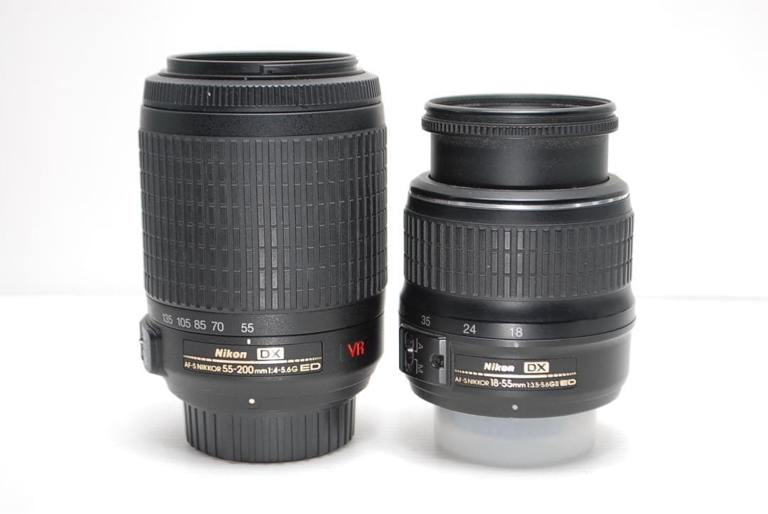 ⭐︎Nikon D3200⭐︎付属品豊富 コンパクトで軽量モデル 望遠レンズ付き