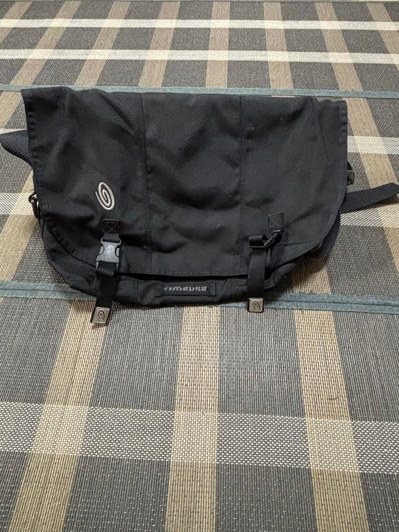 メッセンジャーバッグ 黒　timbuk2