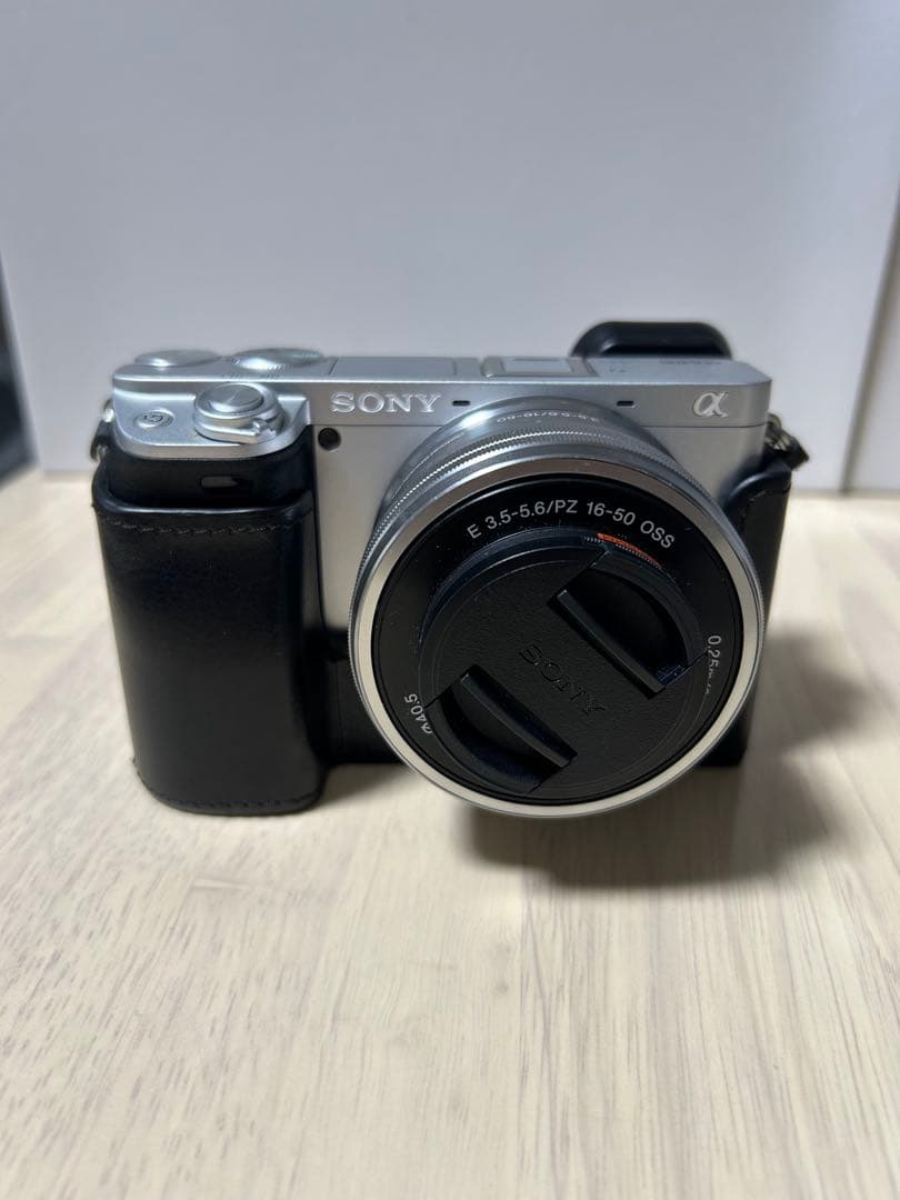 【付属品充実】Sony α6400 ミラーレスカメラ & GP-VPT2BT