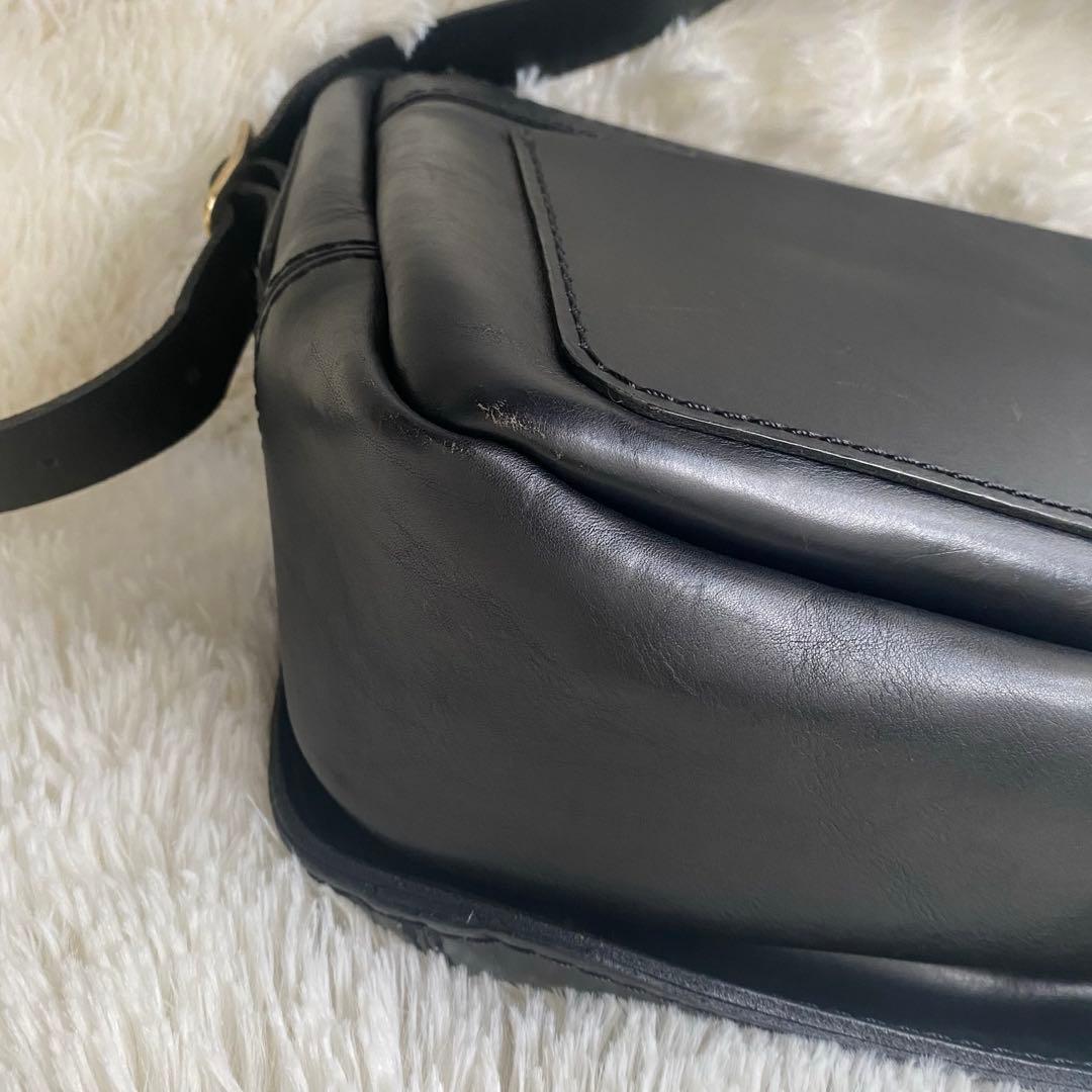 HERZ 総かぶせのメッセンジャーバッグ