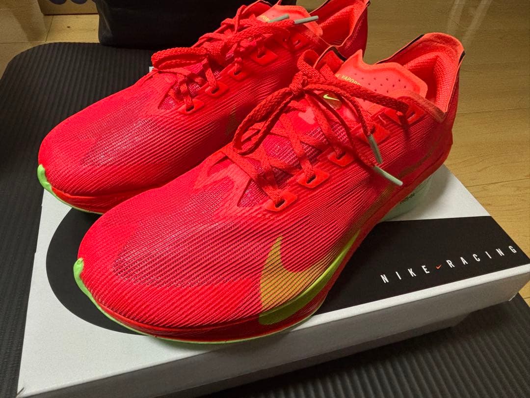 中古 ナイキ ヴェイパーフライ4 26.0cm