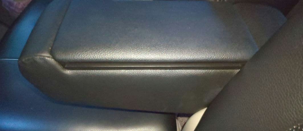 限定品 エブリィ DA17W 収納BOX付 BIGアームレスト 純正合皮タイプ