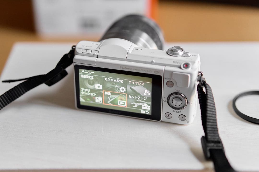 美品 SONY α5100 ミラーレス一眼　ボディのみ