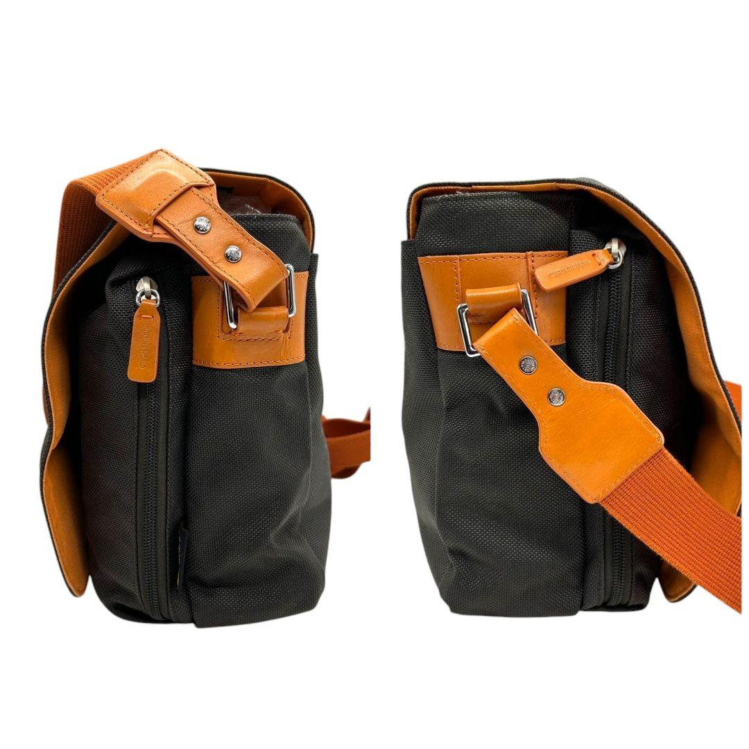 ハンティングワールド　ショルダーバッグ　キャンバス　メッセンジャーバッグ　s7