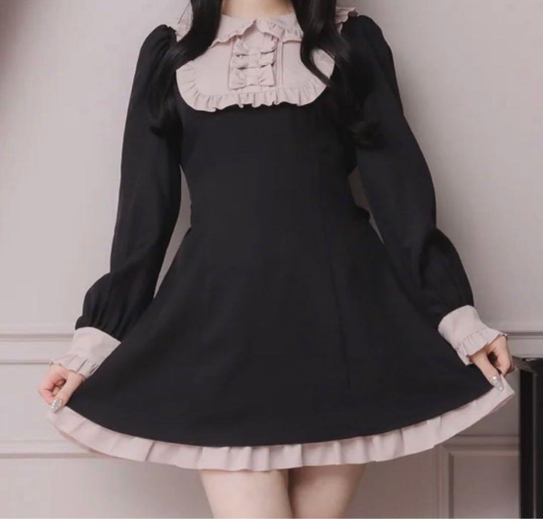 pium スクエアフリルリボンドーリーワンピース ブラック