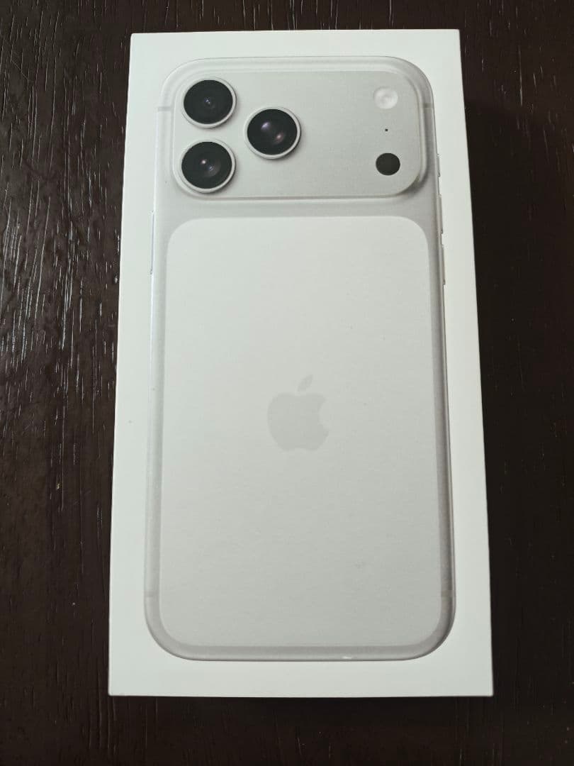 iPhone17promax 512GB シルバー 新品未開封 残積なし