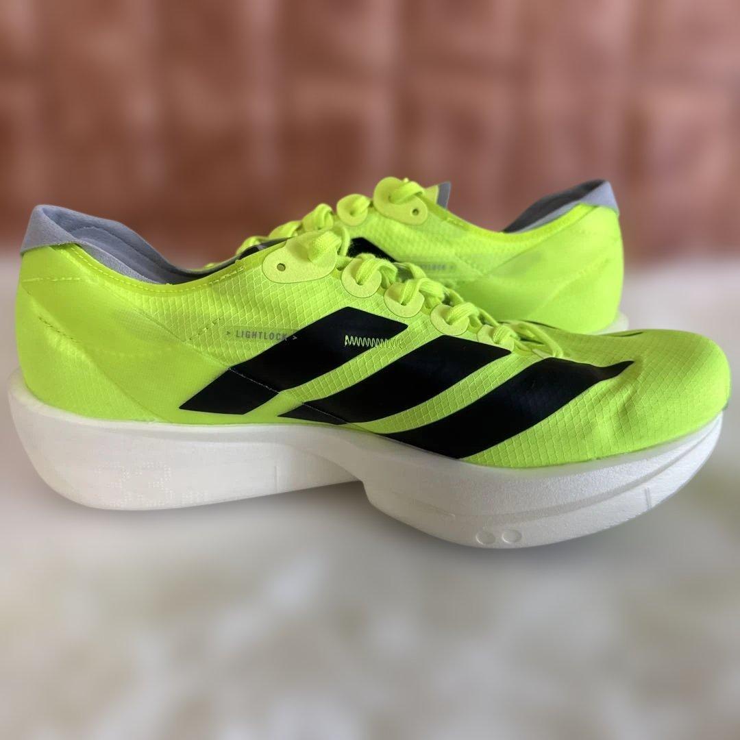 アディダス　アディゼロ タクミセン11 25.5cm