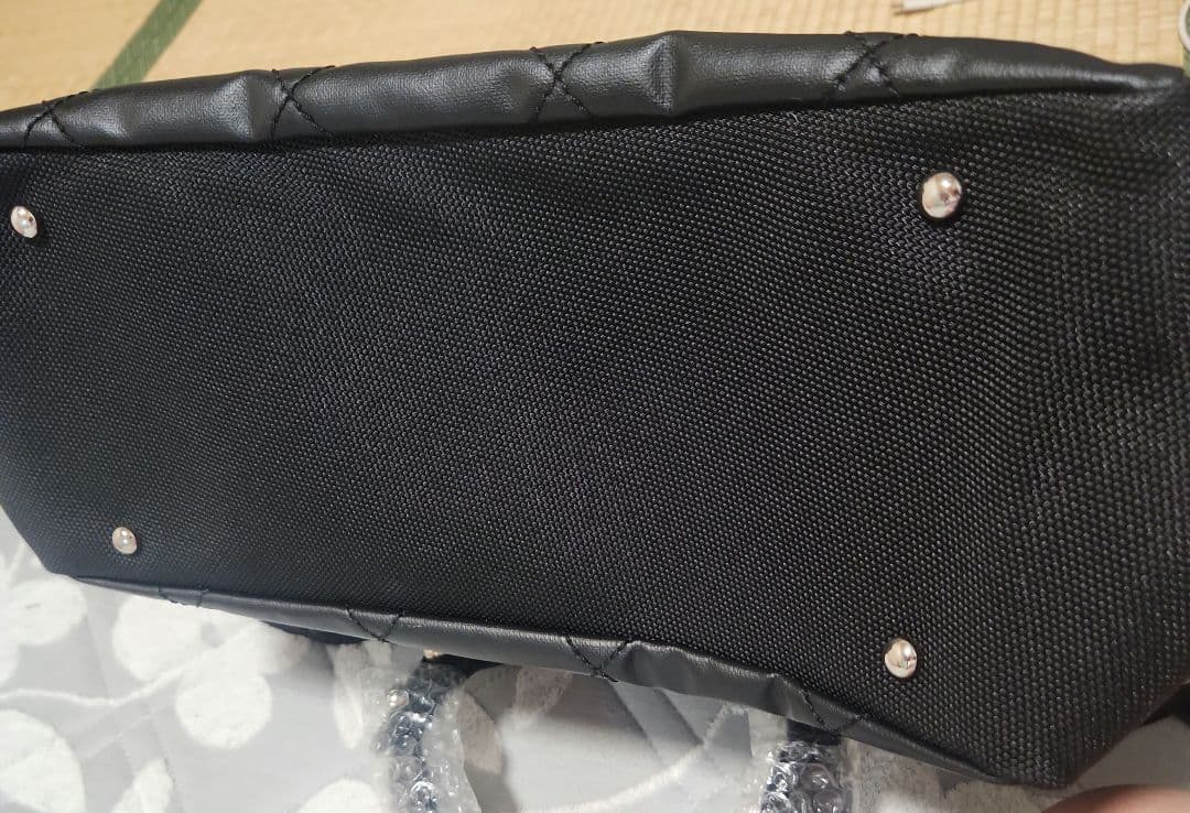 CHANEL ブラック キルティング バッグ