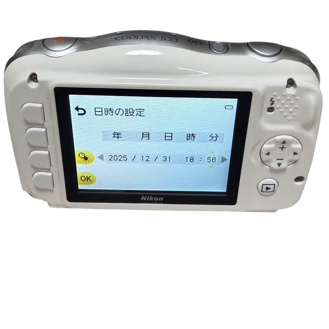 (完品・美品)Nikon COOLPIX S33 防水デジカメ 付属品完備