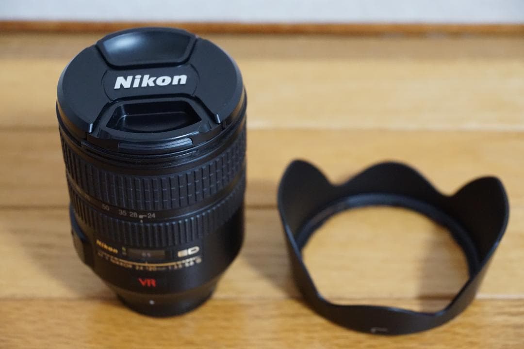 NIKON D600シャッター数5697枚 望遠,標準ズーム,ストロボセット