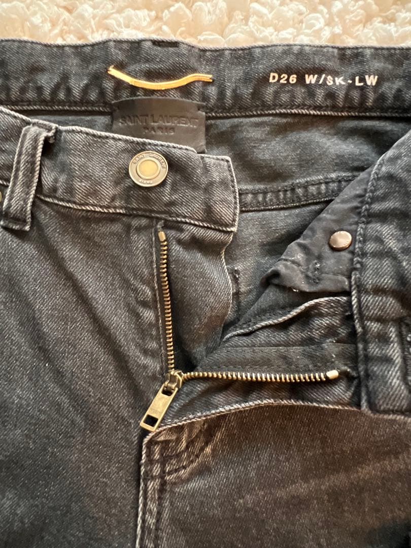 SAINTLAURENTスキニージーン レディースサンローラン未使用