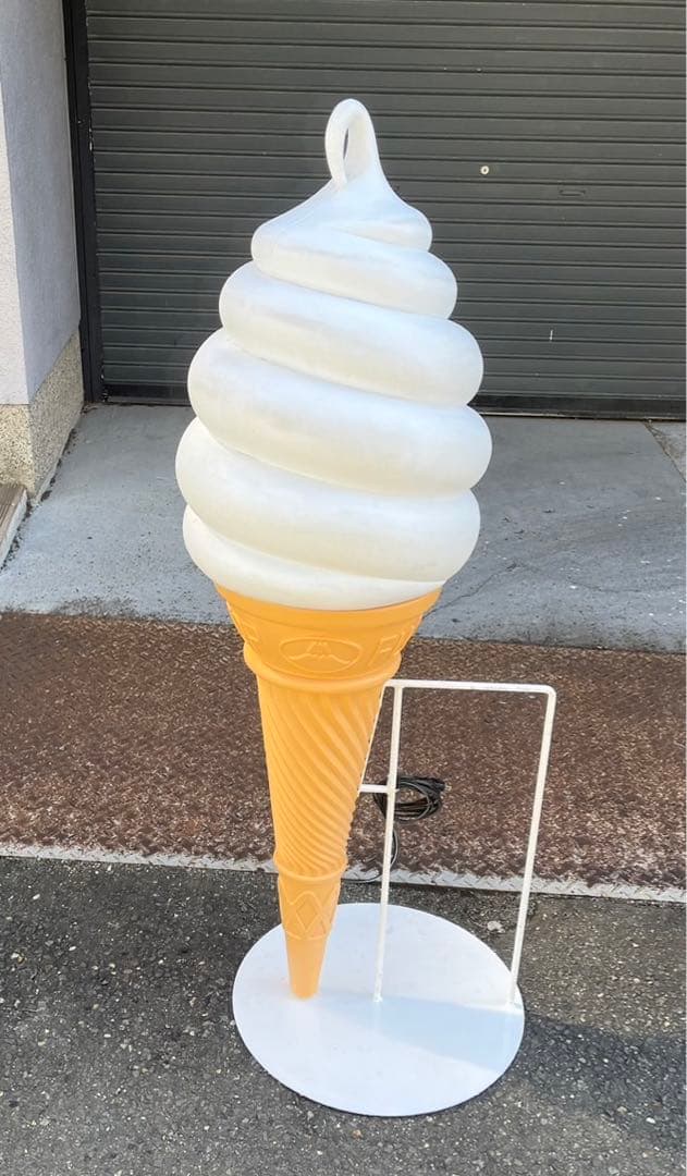 2022年製 三笠照明 アイスクリーム看板 ソフトクリーム照明 ソフトスタンド