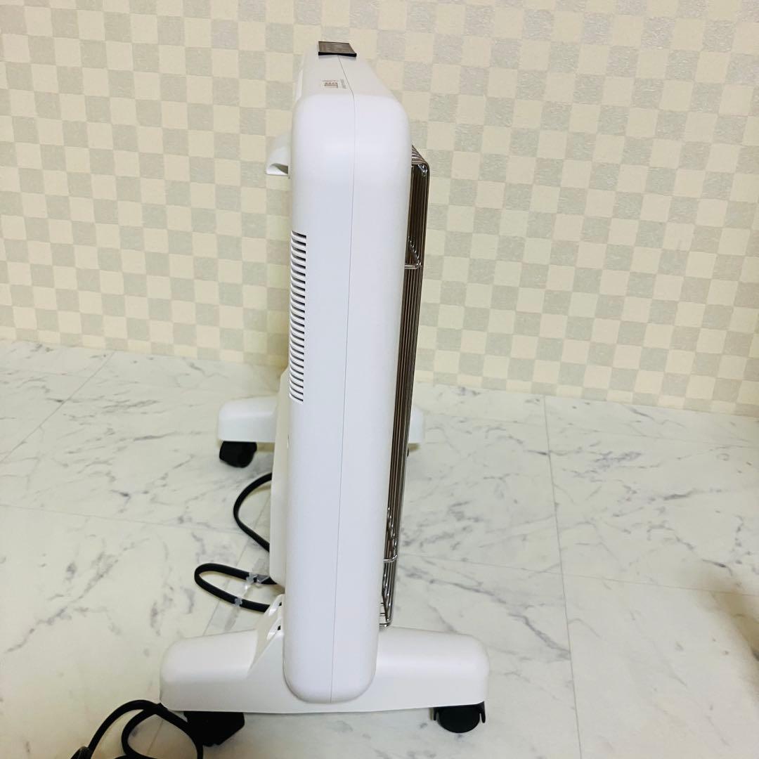 極美品　サンルミエ　E800L-TM2 ホワイト　タイマー付き　遠赤外線