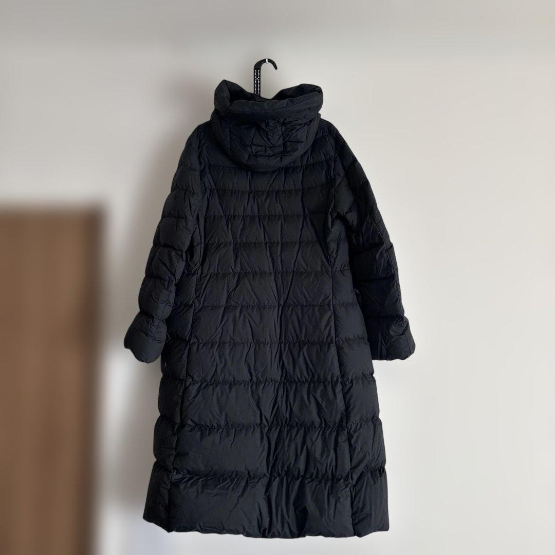 ユニクロ　➕J ウルトラライトダウンフーデットコート